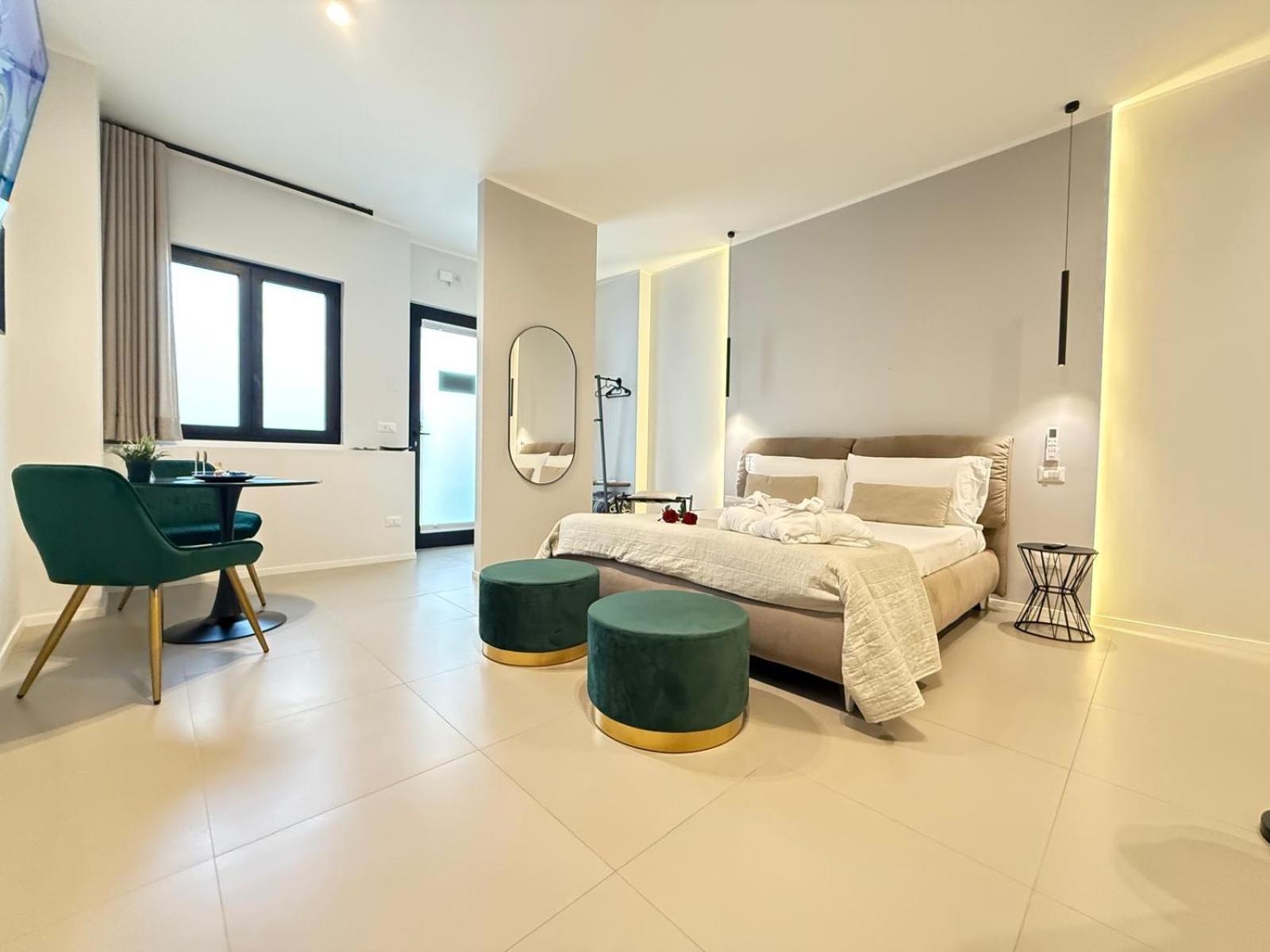 Luxury Apartment - Suite Cavour Bari Exterior photo